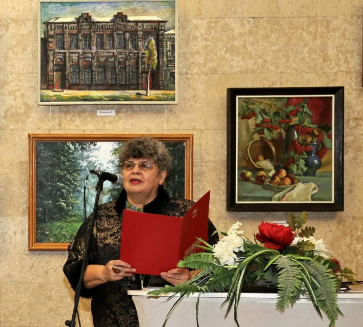 Нелли Сучкова